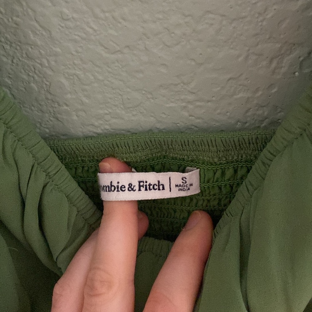 Abercrombie Puff Sleeve Shirt ~ Green ~ Size Small - Picture 3 of 3